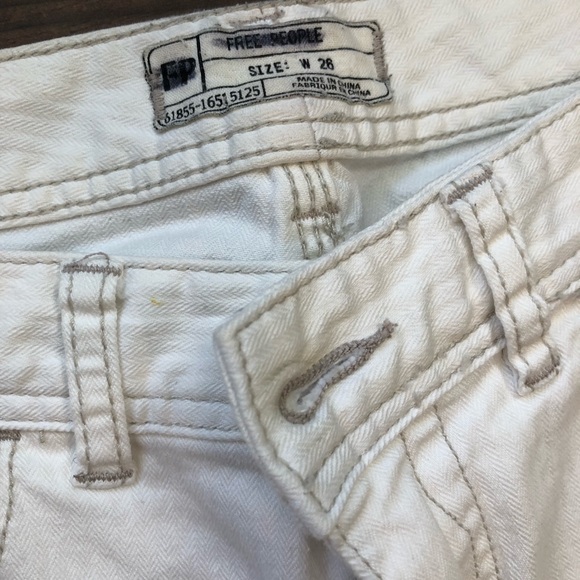 FREE PEOPLE cream textured denim size 26! - Picture 3 of 8